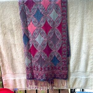 Multicolor Pashmina shawl
